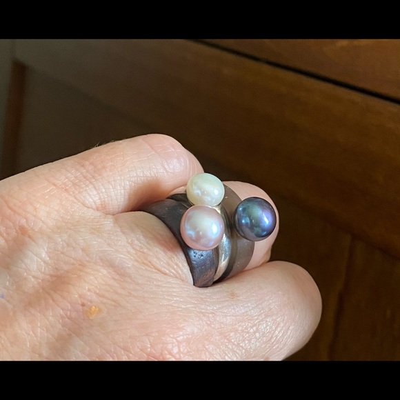Pearl rings - stacked - Picture 3 of 3